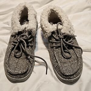 Size 6 grey plaid hey dude slippers